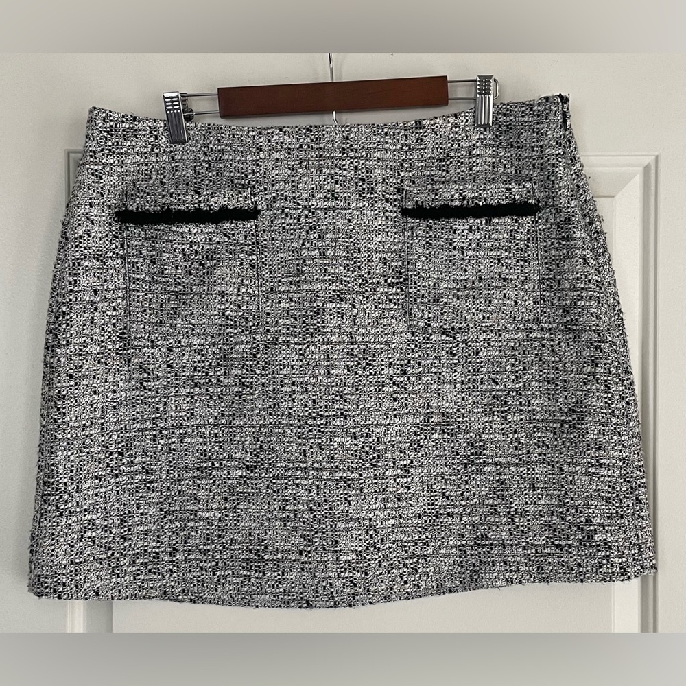 LOFT Black and White Tweed Textured Mini Skirt with Pockets